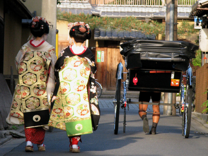 舞妓と人力車.jpg